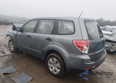2010 Subaru Forester 2.5X из США, поврежденный, VIN JF2SH6ACXAH713070